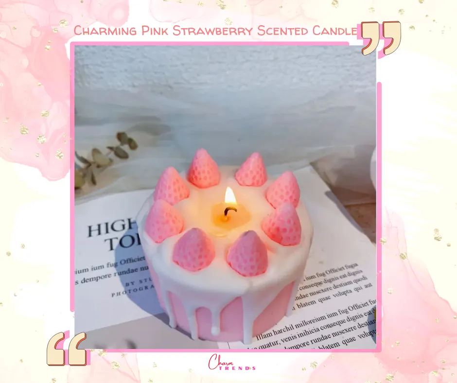 Charming Pink Strawberry Scented Candle🍓
