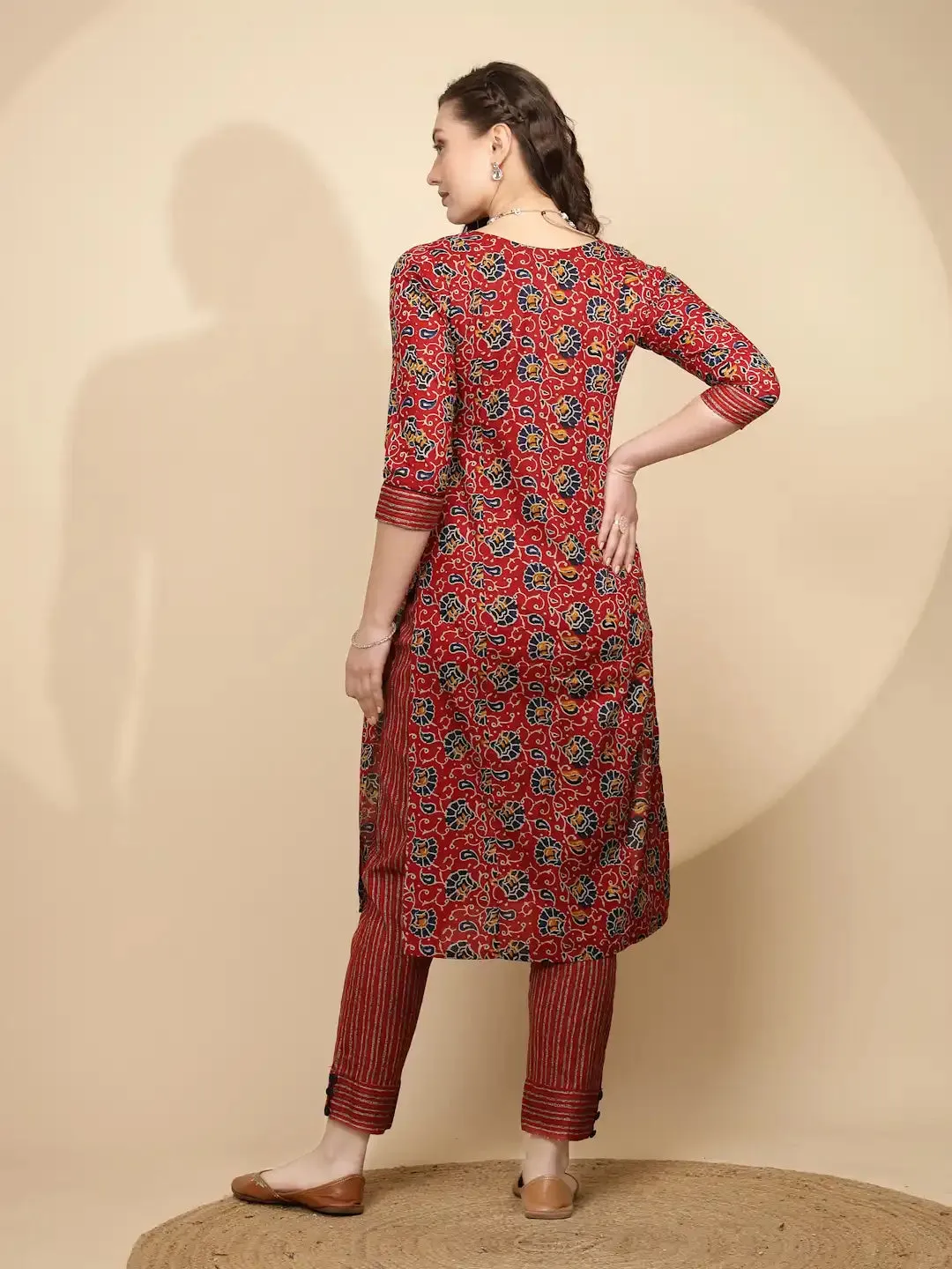 Red Cotton Regular Fit Kurta Set For Women
